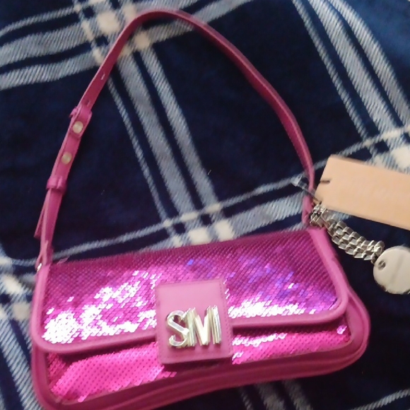 Steve Madden Handbags - Girl's night out! the perfect hb, this hb is great for that special lunch too!